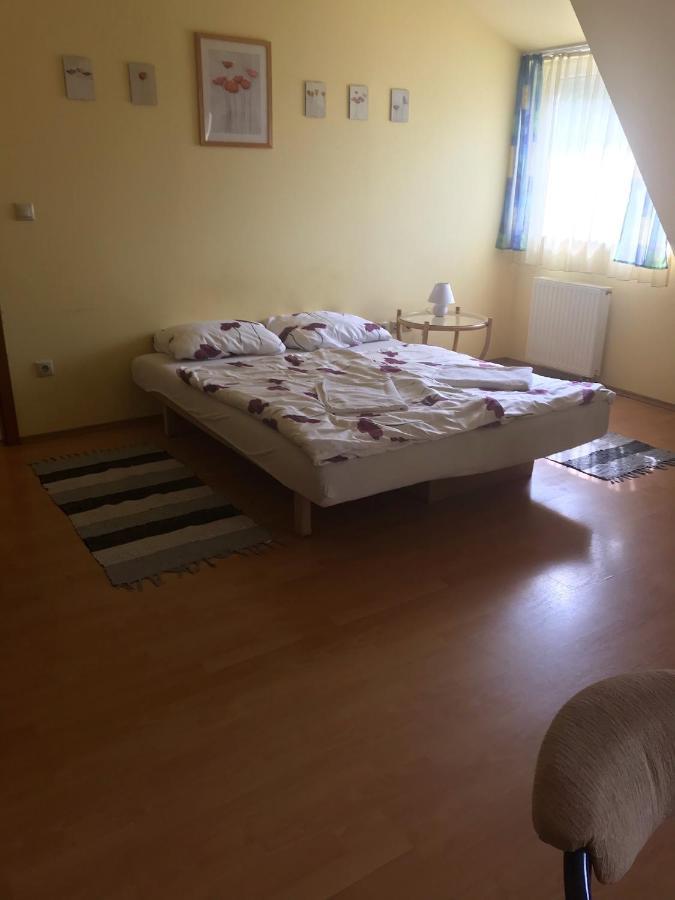 Vida Apartman ชาร์วาร์ ภายนอก รูปภาพ